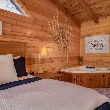 *Family Friendly Cabin Near Dollywood! Pigeon Forge Eksteriør billede