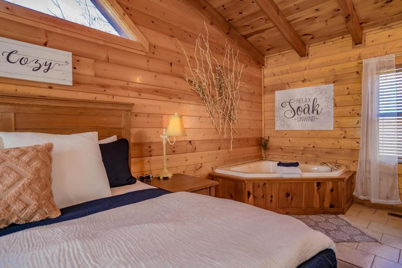 *Family Friendly Cabin Near Dollywood! Pigeon Forge Eksteriør billede