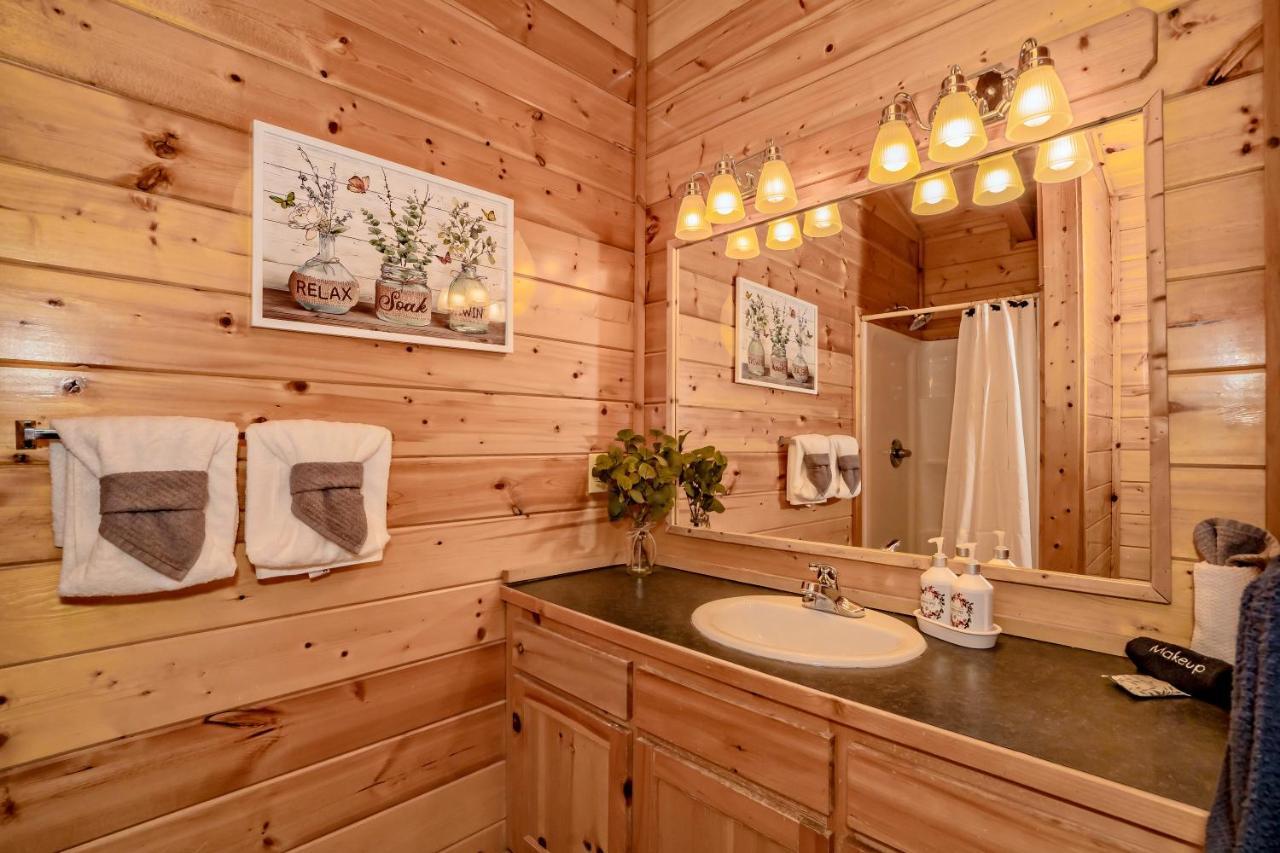 *Family Friendly Cabin Near Dollywood! Pigeon Forge Eksteriør billede